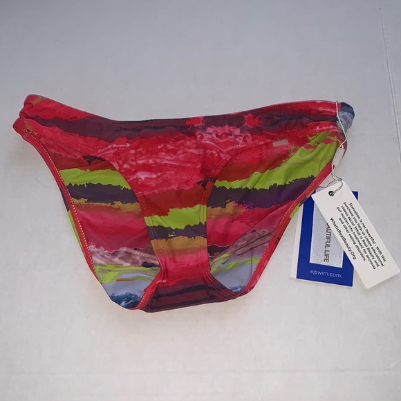 Bikini Bottom - Picture 1 of 4